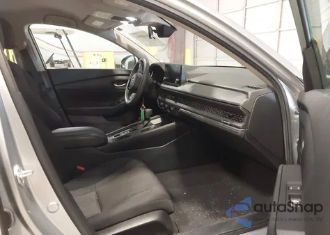 2024 Honda Accord Lx z USA, uszkodzony, nr VIN 1HGCY1F26RA045215